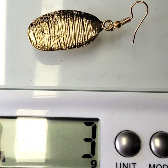 Dazzling Gold Light Earrings - Picture 8 of 8